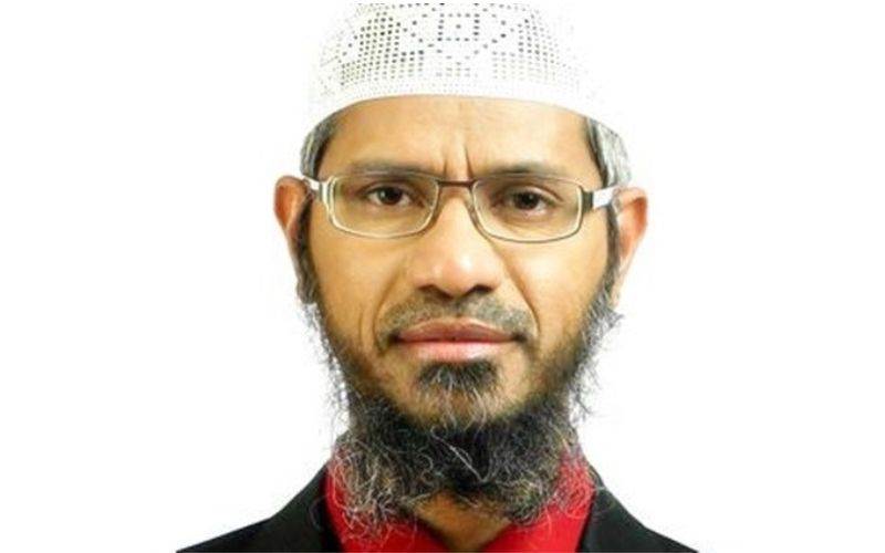 نوسال بعد بنگلہ دیش ذاکرنائیک کا کیوں کررہا ہے استقبال؟